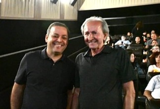 Rodrigo Neves e Jorge Roberto Silveira no lançamento do filme "Aumenta que é rock’n’roll".