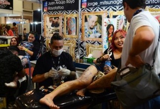 Tatuadores discutem adoção de protocolo de segurança no Brasil