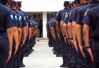 Hoje, após a conclusão do Curso de Formação de Soldados, o salário bruto inicial da carreira de Policial Militar do Rio de Janeiro é de R$ 5,2 mil (Foto: Divulgação)