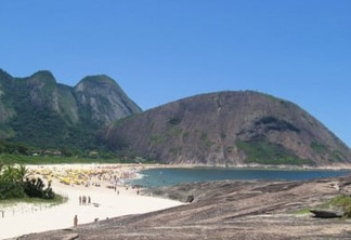 praia de itacoatiara niterói