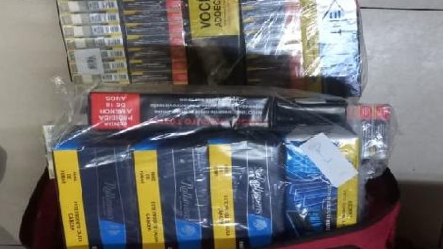 Dupla que simulava roubo de cargas de cigarros é presa em Niterói