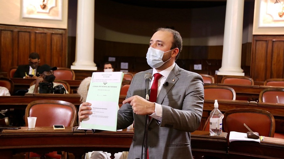 Câmara de Niterói aprova criação do Cartão Verde para imunizados contra a Covid-19