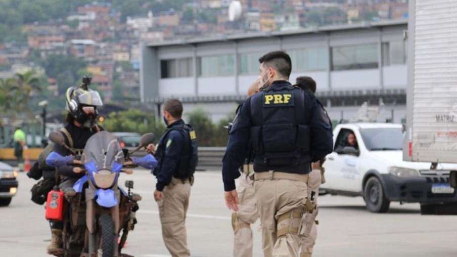 PRF no RJ reforça o policiamento para a Operação Nossa Senhora Aparecida
