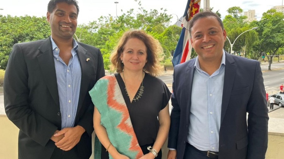 Visita Consulado Britânico no RJ - Cônsul Anjoum Noorani, Embaixadora Melanie Hopkins e Rodrigo Neves.