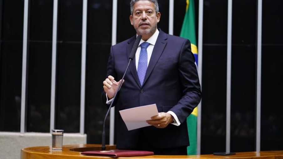Deputado Arthur Lira em discurso | Foto: Pablo Valadares/Câmara dos Deputados