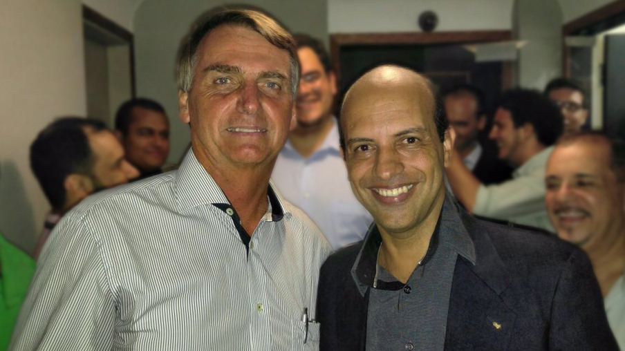 Bolsonaro e Alexandre Raposo.