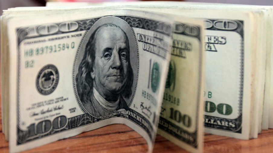 ECONOMIA: Dólar comercial opera em queda e é vendido a R$ 3,2314