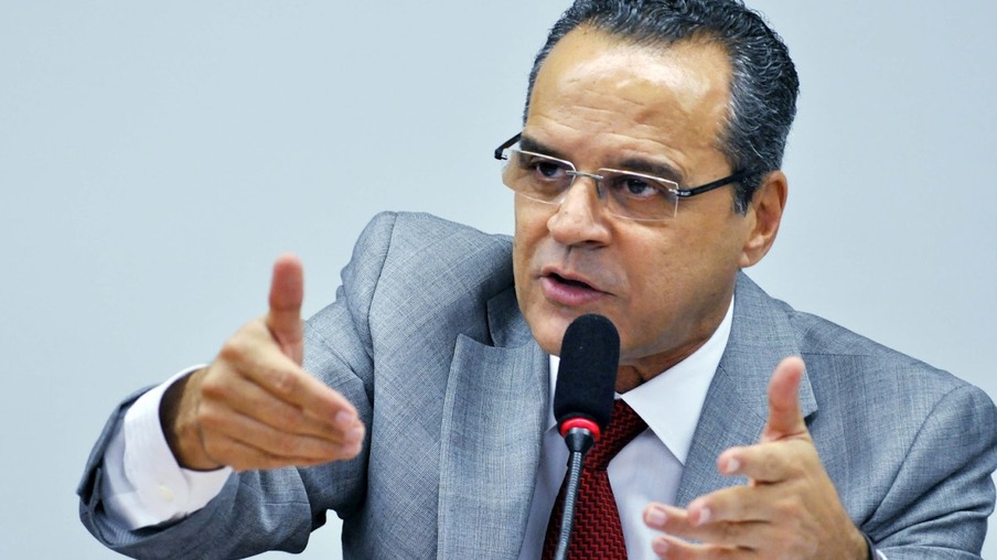 POLÍTICA: PF prende ex-ministro do Turismo Henrique Eduardo Alves, em Natal
