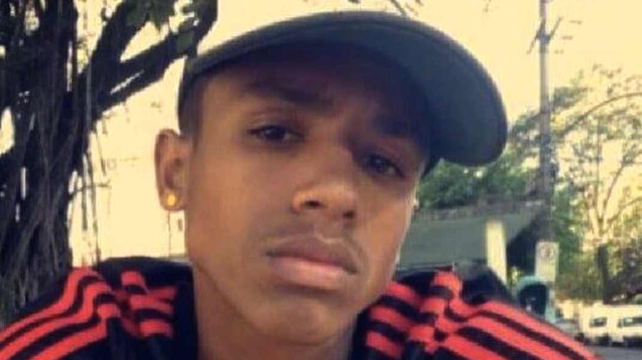 URGENTE: Menino de 16 anos é morto em ação envolvendo a polícia no Rio