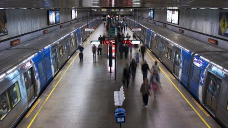 RIO: Metrô do Rio para por falta de energia durante 20 minutos