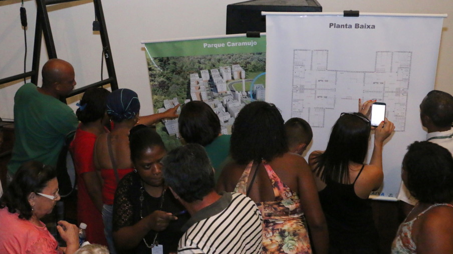 CIDADE: Às vésperas das eleições Prefeitura sorteia 220 unidades habitacionais no Caramujo