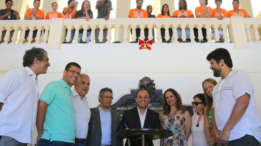 CIDADE: Prefeitura de Niterói renova convênio com Estado para manutenção de funcionamento de Biblioteca Parque