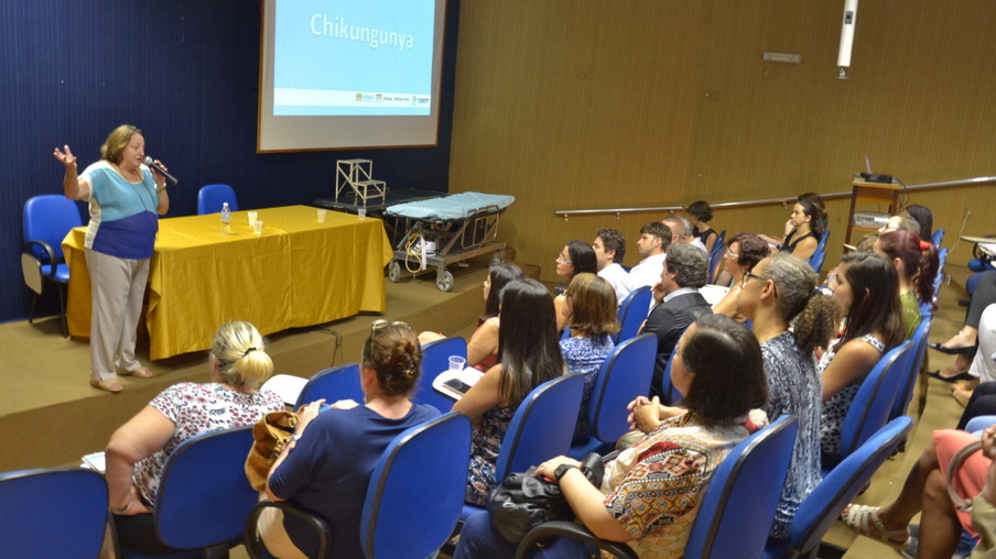 SAÚDE: Dengue, Zika e Chikungunya: seminário capacita profissionais de saúde