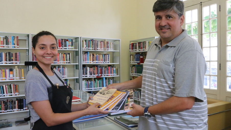 EDUCAÇÃO: Biblioteca Parque de Niterói tornou-se referência em livros especializados nas áreas de direito e proteção animal