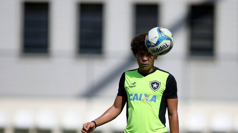 ESPORTES: Botafogo se prepara para encarar clássico contra o Vasco