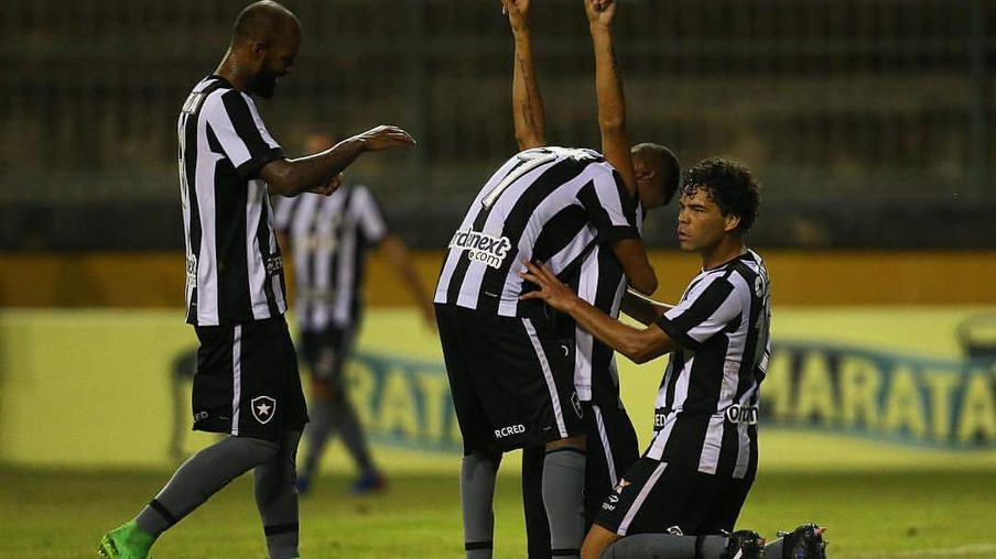 ESPORTES: Botafogo vence Portuguesa-RJ e fica a um passo da fase final da Taça Rio e do Campeonato Carioca