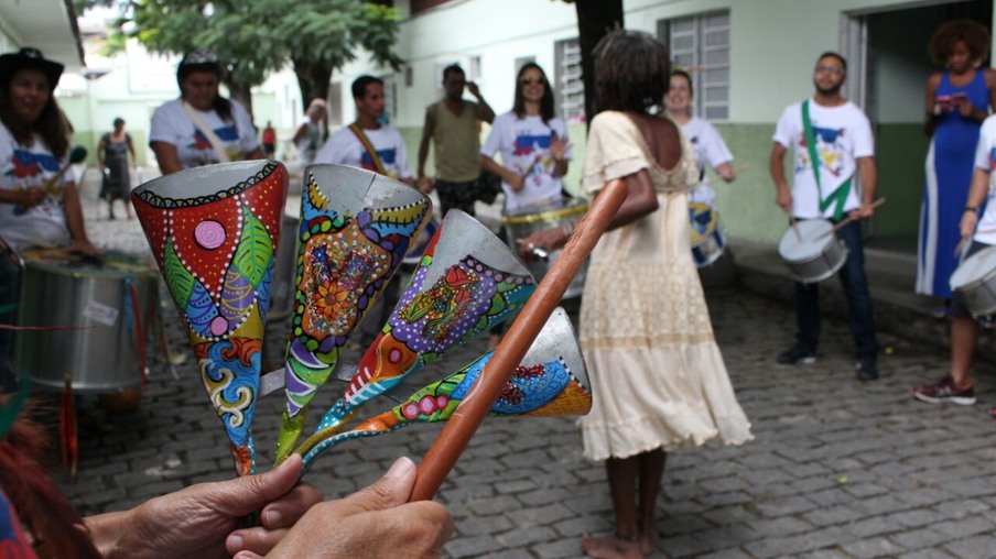 CULTURA: Centros de acolhimento da Prefeitura de Niterói recebem atividade cultural