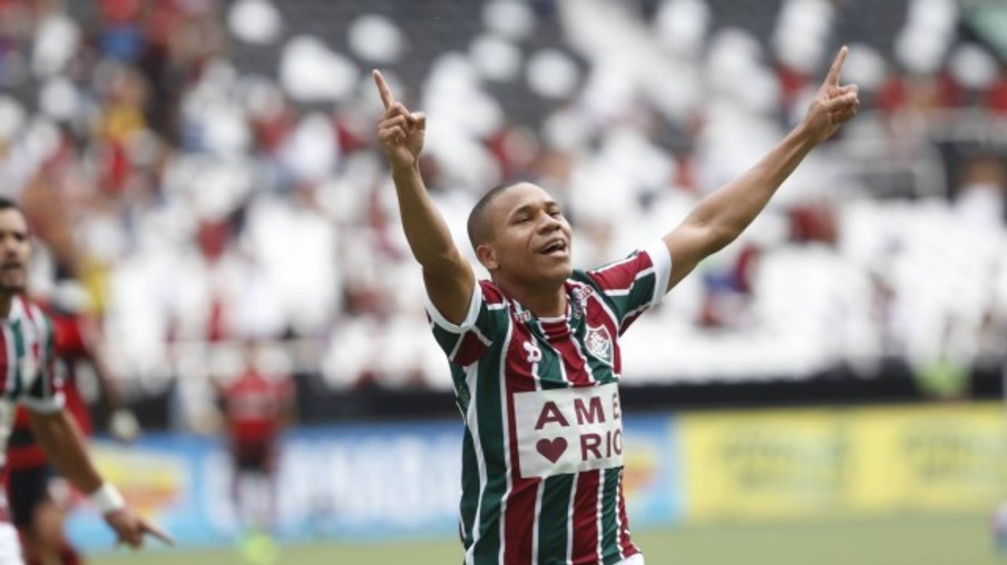 ESPORTES: Fluminense derrota Flamengo nos pênaltis e conquista a Taça Guanabara