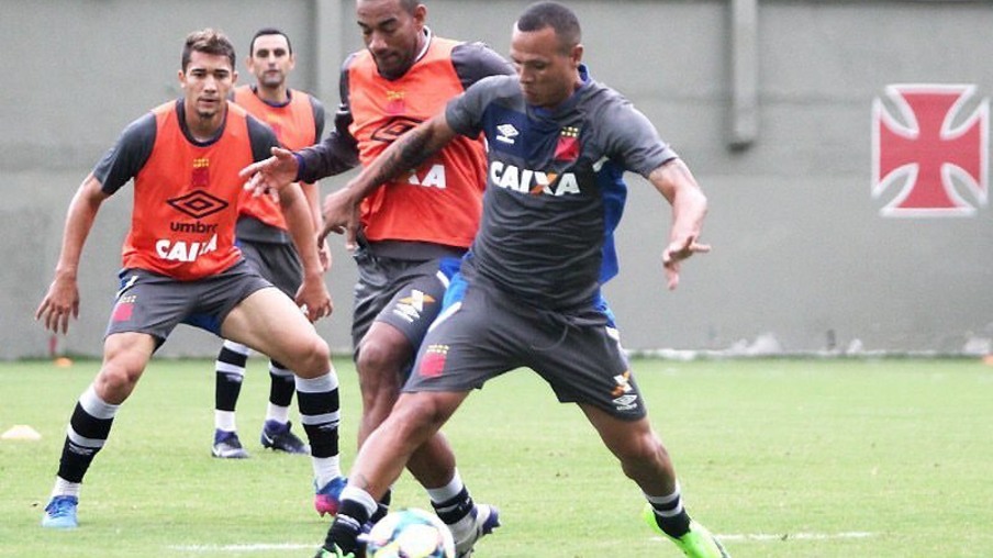 ESPORTES: Fluminense e Vasco se enfrentam para disputar vaga na final do Campeonato Carioca