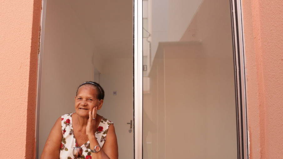 CIDADE: Prefeitura de Niterói entrega mais 240 apartamentos no Caramujo