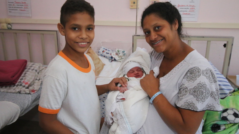SAÚDE: Maternidade Municipal Alzira Reis comemora 13 anos e mais de 56 mil atendimentos