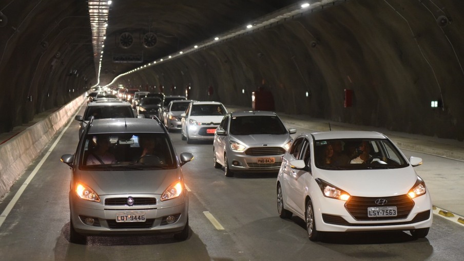 CIDADE: Túnel Charitas-Cafubá é aberto ao tráfego de veículos