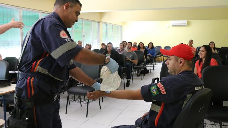 SAÚDE: Saúde promove curso de atuação em casos de emergência na rede municipal de Educação