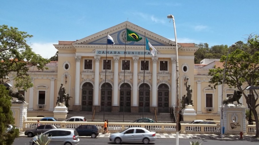Câmara Municipal de Niterói recebe debate sobre economia hoje