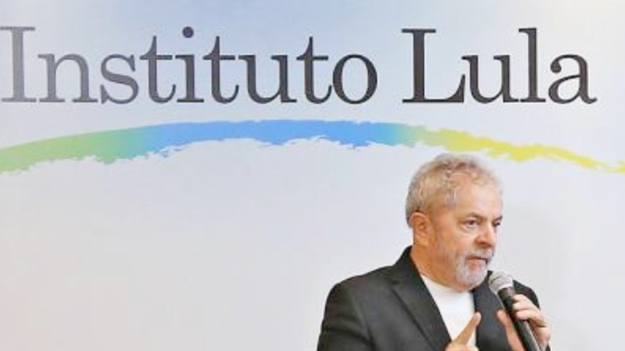 POLÍTICA: Justiça Federal suspende atividades do Instituto Lula
