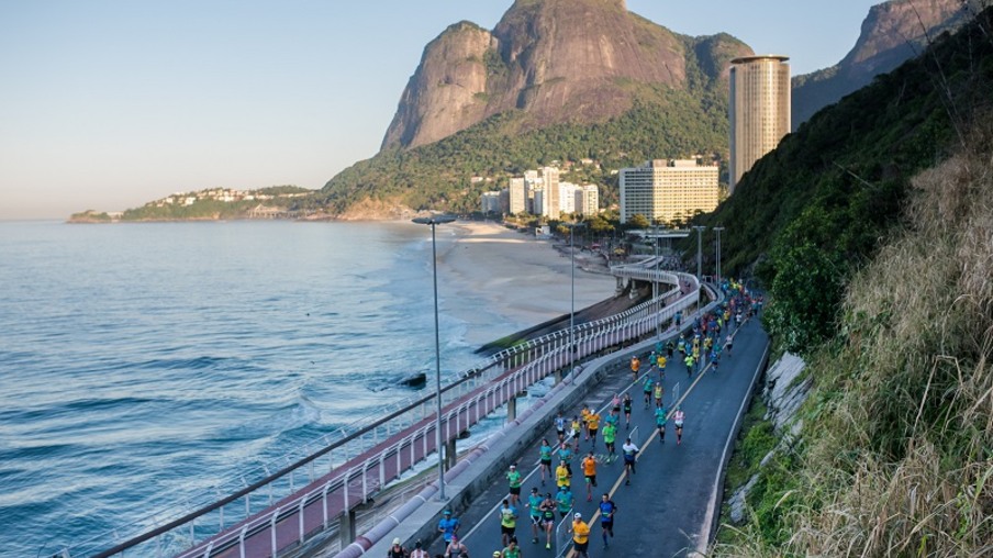 RIO: Maratona do Rio reúne 33 mil pessoas do Recreio ao Aterro do Flamengo