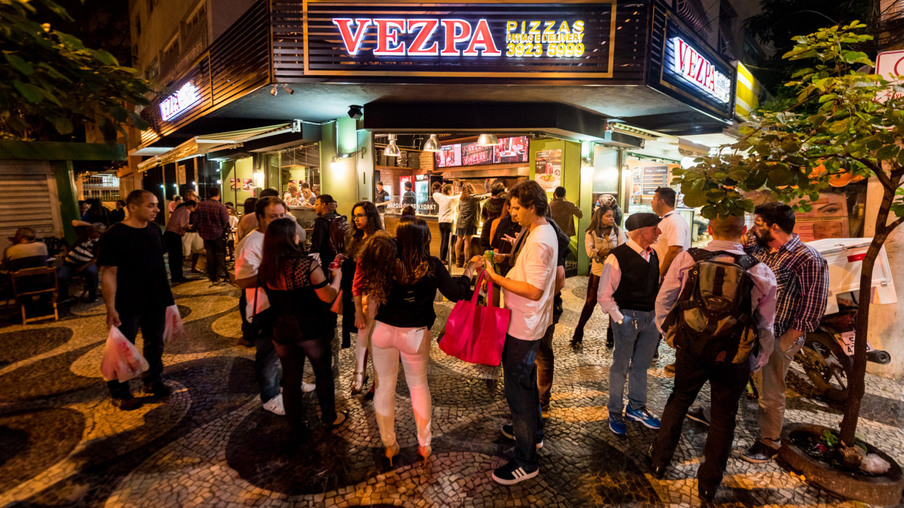 Vezpa Pizzas inaugura segunda loja em Niterói