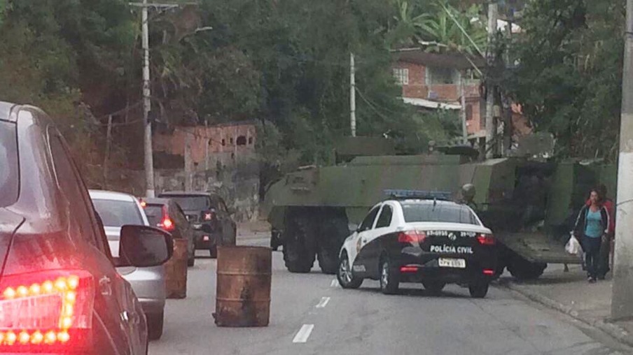 Megaoperação das Forças Armadas e polícia em Niterói