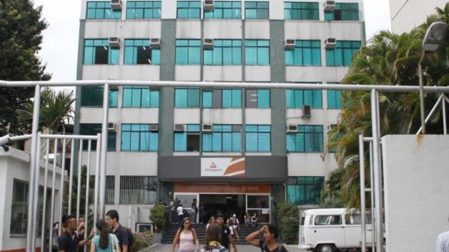 Anhanguera oferece bolsas em cursos de especialização
