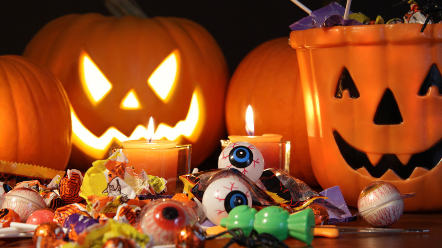 Plaza Shopping Niterói comemora seu primeiro Halloween com doces e travessuras