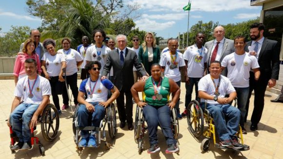 Governo lança programa de R$ 157 milhões para ações sociais no Rio de Janeiro