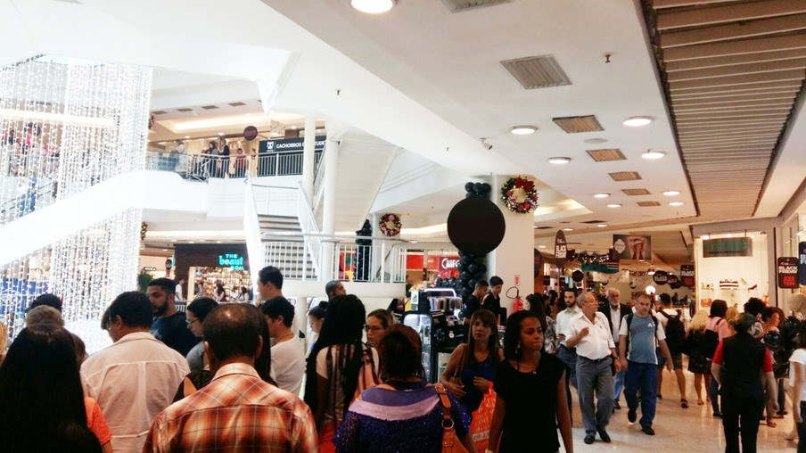 Plaza Shopping Niterói funciona em horários especiais no Natal