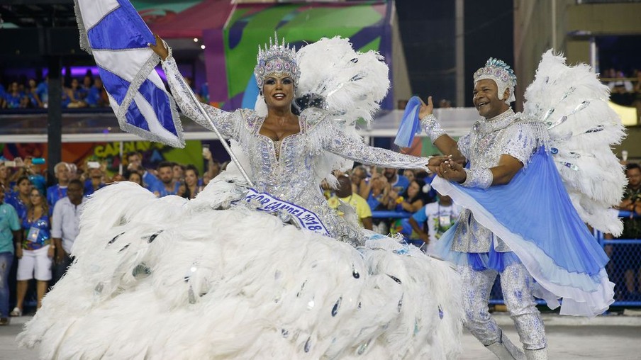 Rio de Janeiro - A escola de samba Beija Flor se apresenta no Desfile das Campeãs do Carnaval do Rio, na Sapucaí  (Tânia Rêgo/Agência Brasil)
