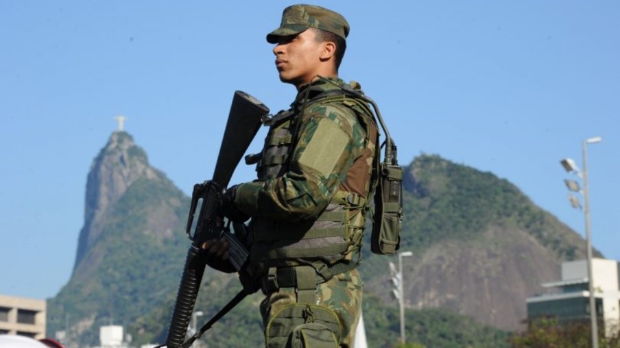 Forças Armadas podem assumir o comando da segurança no RJ