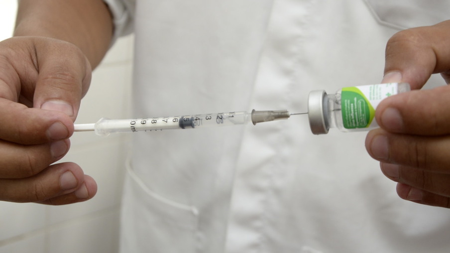 Niterói vacina 13 mil pessoas contra a gripe em menos de uma semana