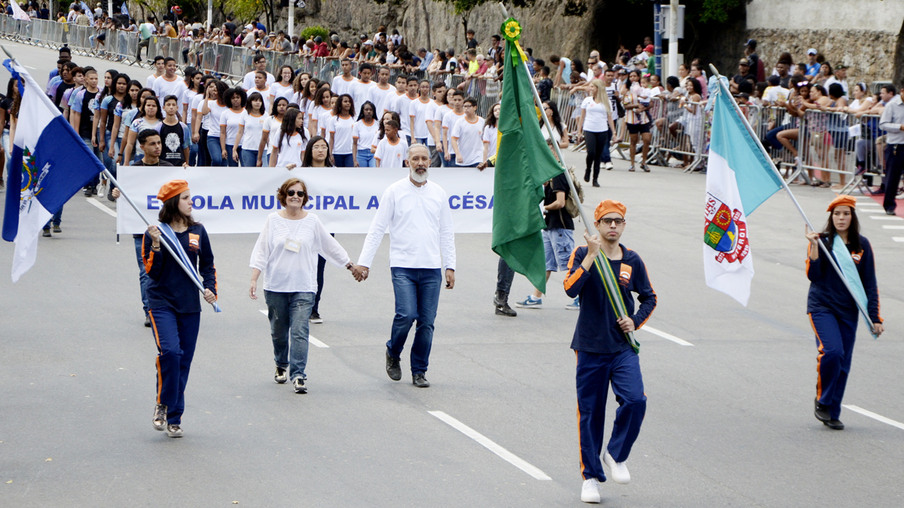 Guarda Municipal de Niterói e rede municipal de ensino participam de desfile do Dia da Independência