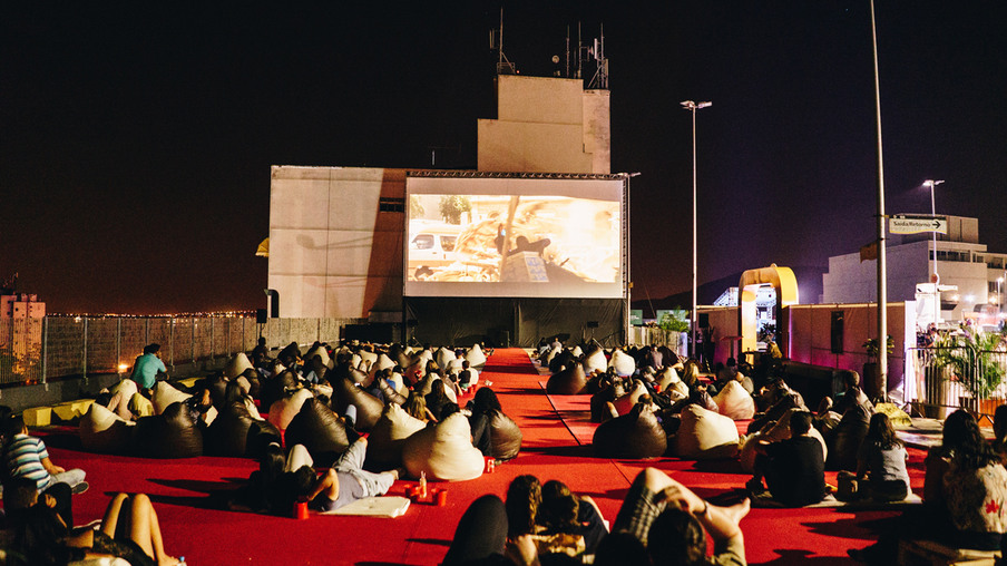 Festival de cinema a céu aberto de Niterói exibe filmes gratuitamente durante dois finais de semana