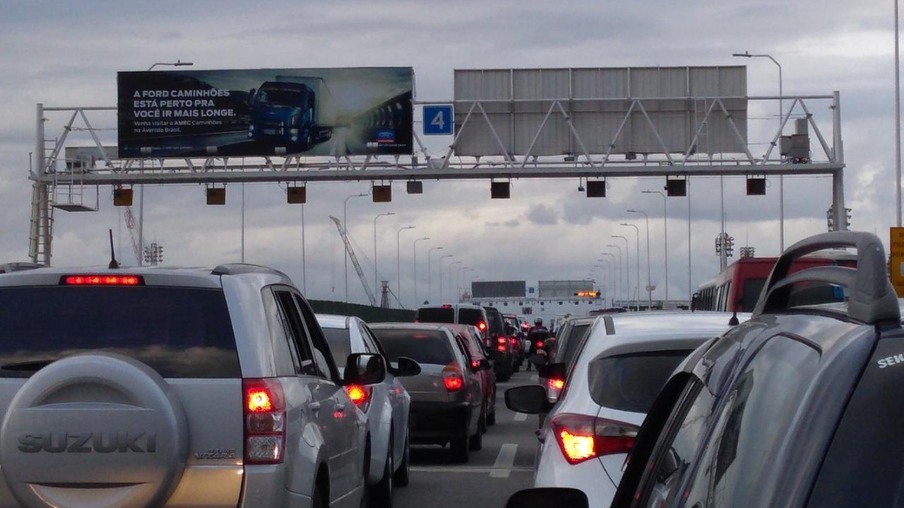 Trânsito ruim na Ponte Rio-Niterói