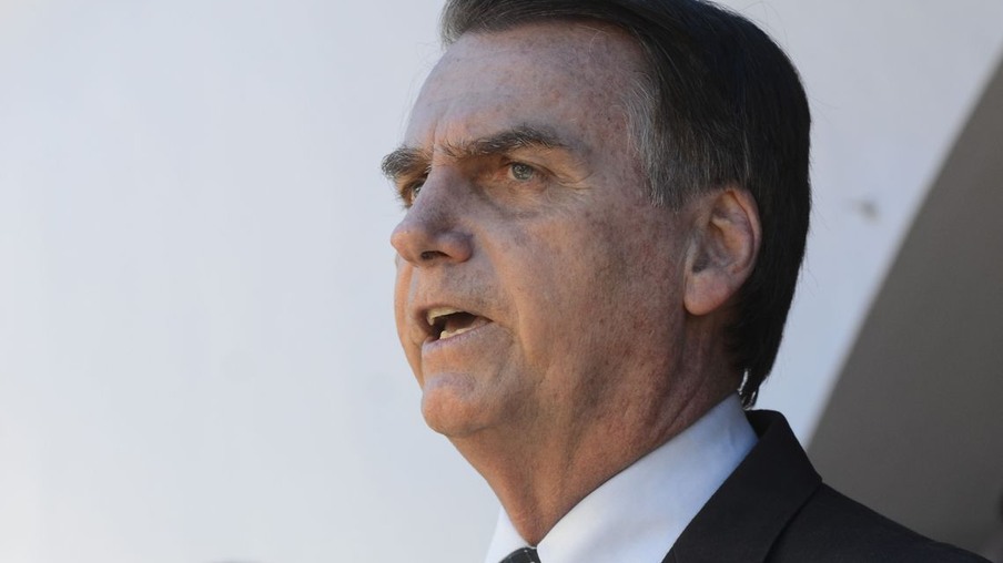 O presidente eleito, Jair Bolsonaro, participa na cidade de Guaratinguetá, no Vale do Paraíba, em São Paulo, da formatura de sargentos da Aeronáutica na Escola de Especialistas da Aeronáutica (EEAR)