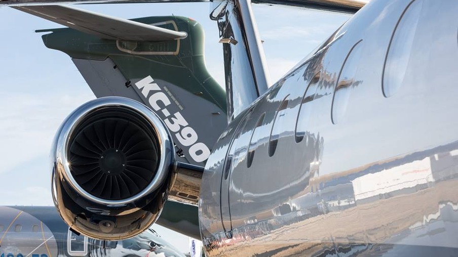 Embraer e Boeing firmam parceria, confira os detalhes