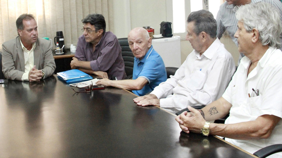 Câmara Municipal de Niterói recebe proposta de homenagem a Ricardo Boechat