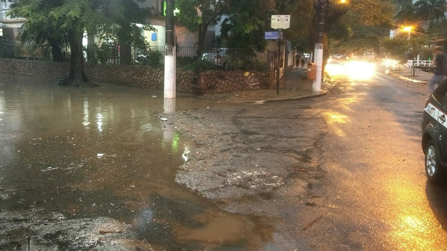 Defesa Civil alerta para previsão de chuva em Niterói