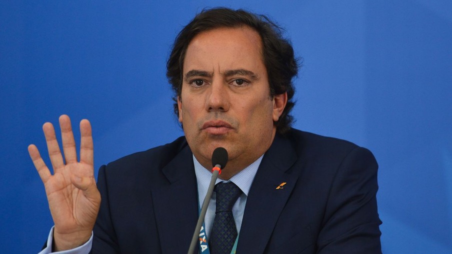 O presidente da Caixa Econômica Federal, Pedro Guimarães, fala à imprensa no Palácio do Planalto, sobre o lançamento do aplicativo CAIXA|Auxílio Emergencial