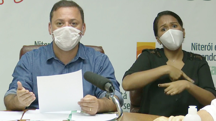 Rodrigo Neves quer que todos saiam de máscaras em Niterói, OMS indicou que não é necessário