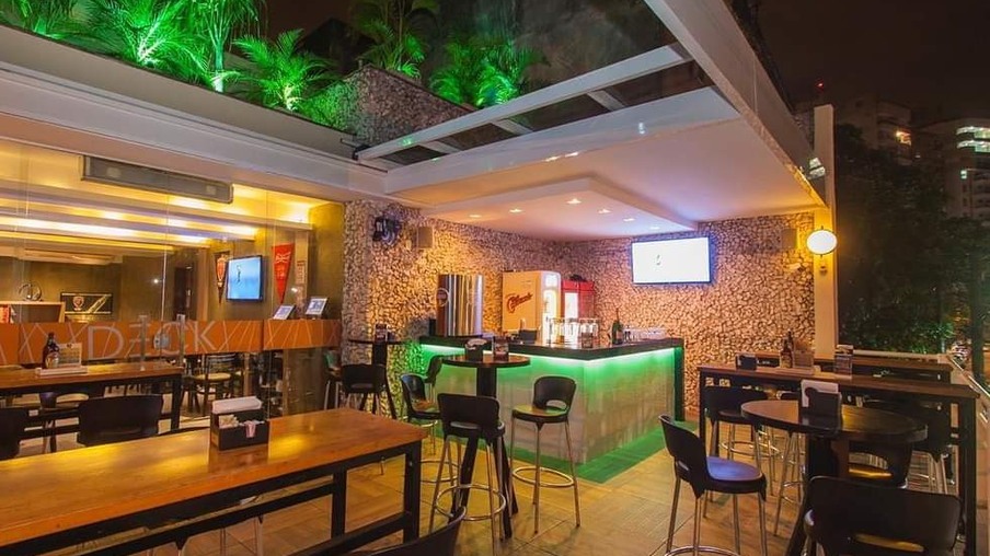 Bares e restaurantes funcionarão até 22h neste final de semana em Niterói