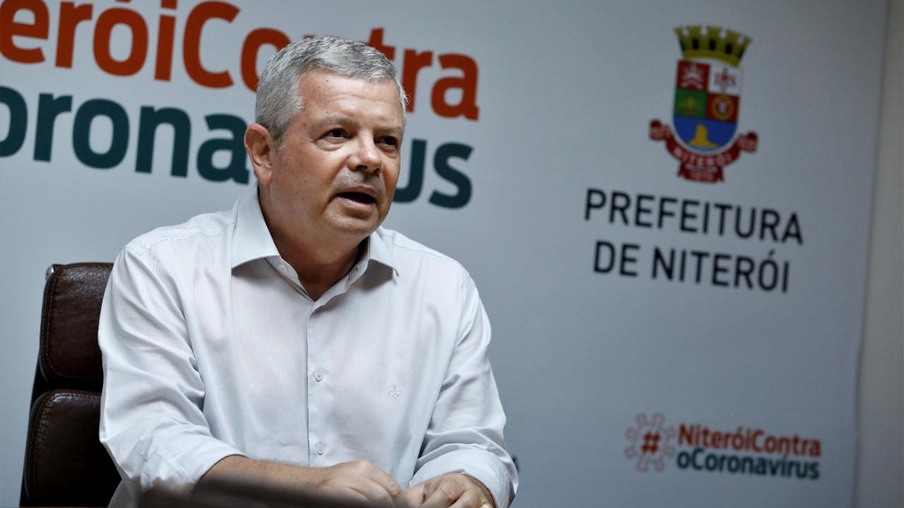 Prefeito de Niterói desabafa sobre a falta de doses da CoronaVac: "É inadmissível a demora do Ministério da Saúde"